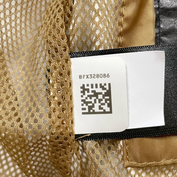 The North Face Kids’ Hooded Rain Jacket - Picture 8 of 10